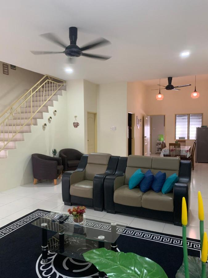 Zillqayyim Homestay Seri Iskandar Bagian luar foto