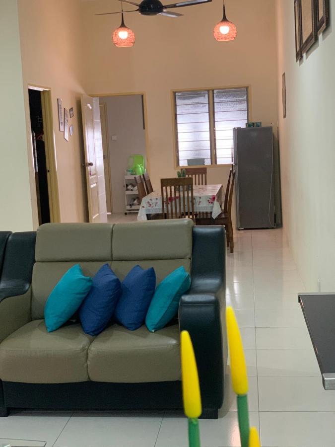 Zillqayyim Homestay Seri Iskandar Bagian luar foto