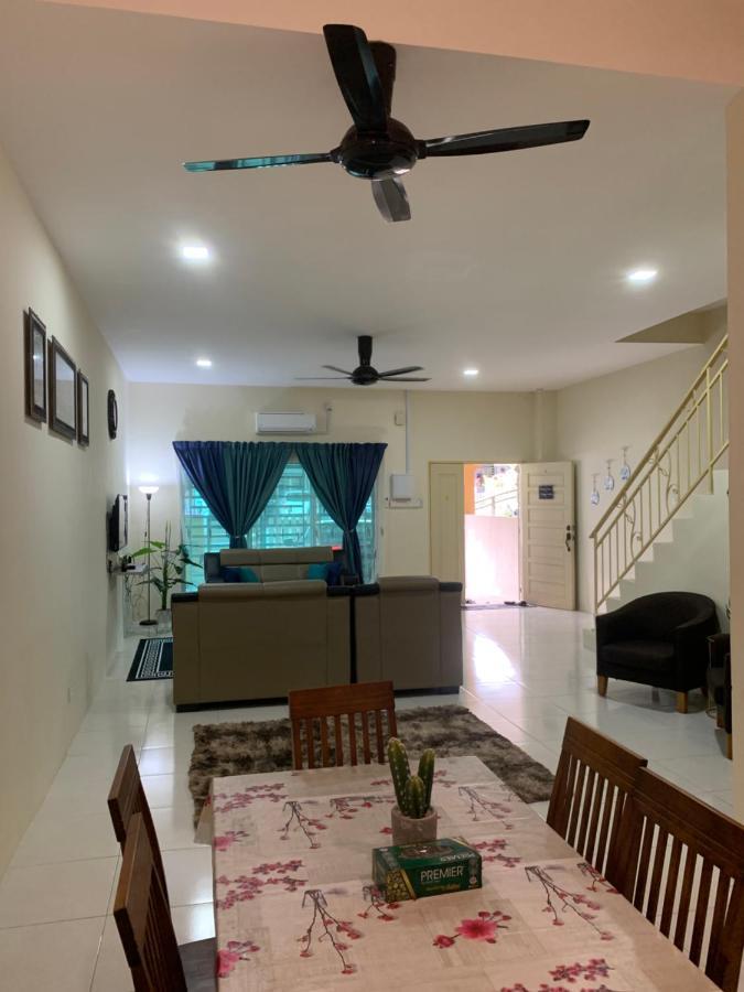 Zillqayyim Homestay Seri Iskandar Bagian luar foto